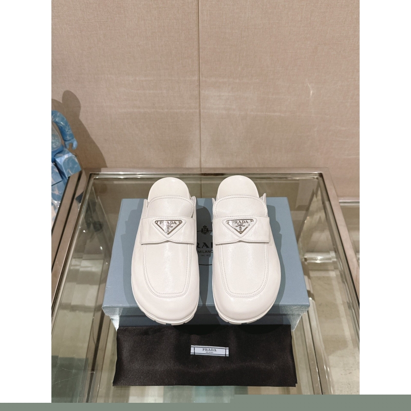 Pra*a slippers